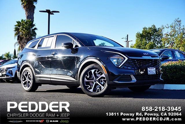 Used 2024 Kia Sportage EX FWD image 1