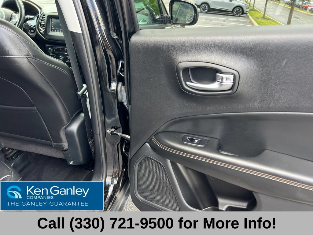 Used 2019 Jeep Compass Latitude AWD/4WD image 54