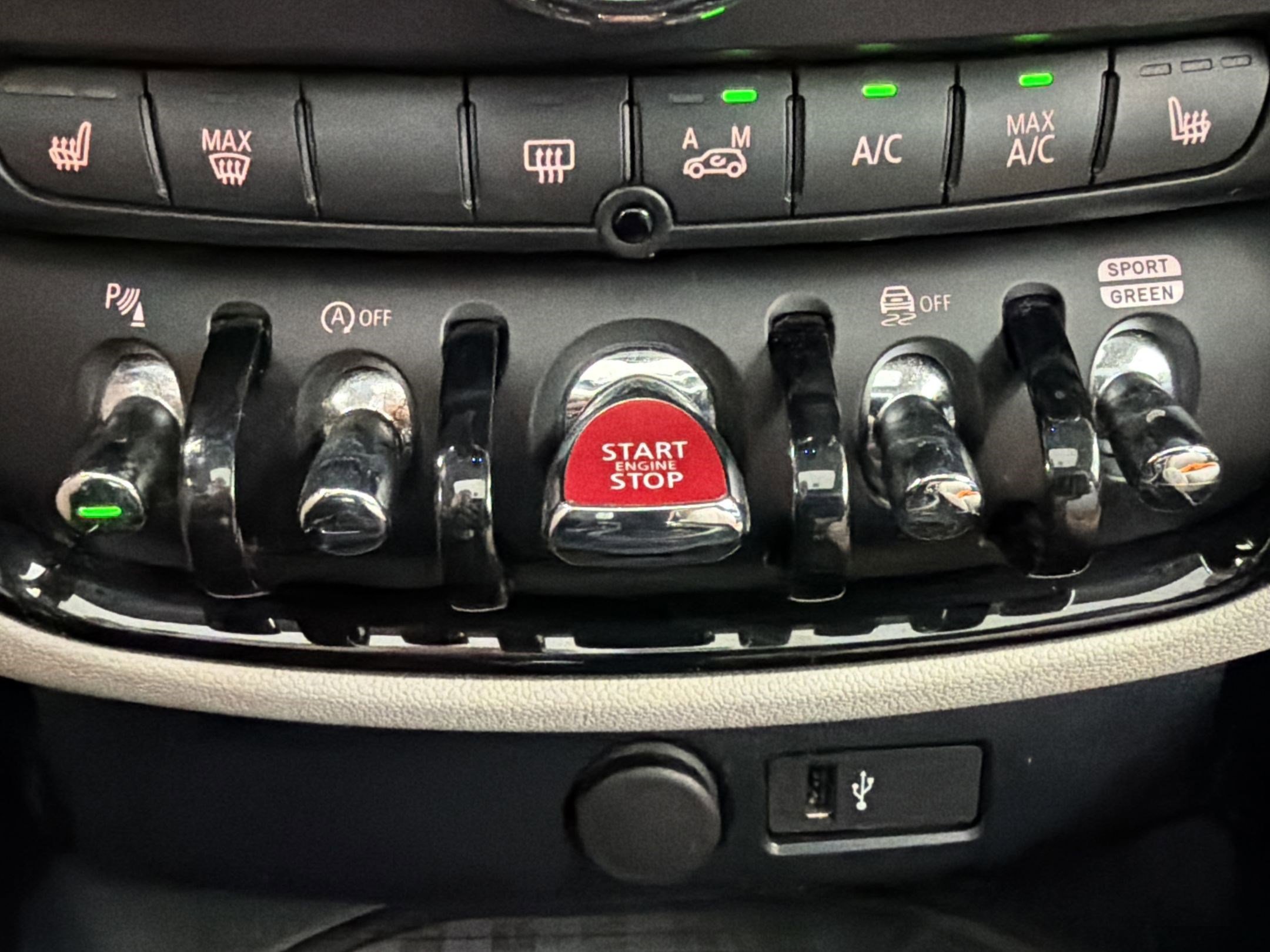 Used 2023 MINI Cooper Clubman S image 19