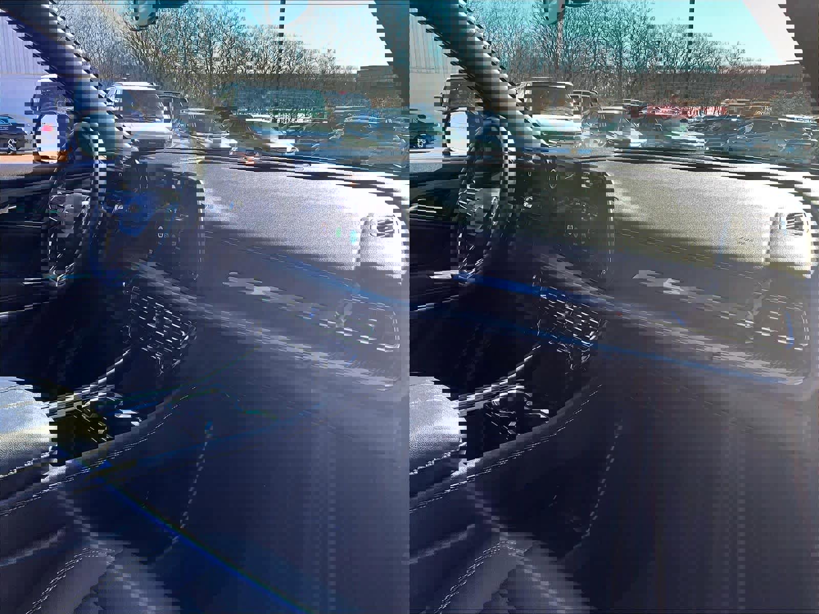 Used 2025 Chevrolet Traverse LT image 22