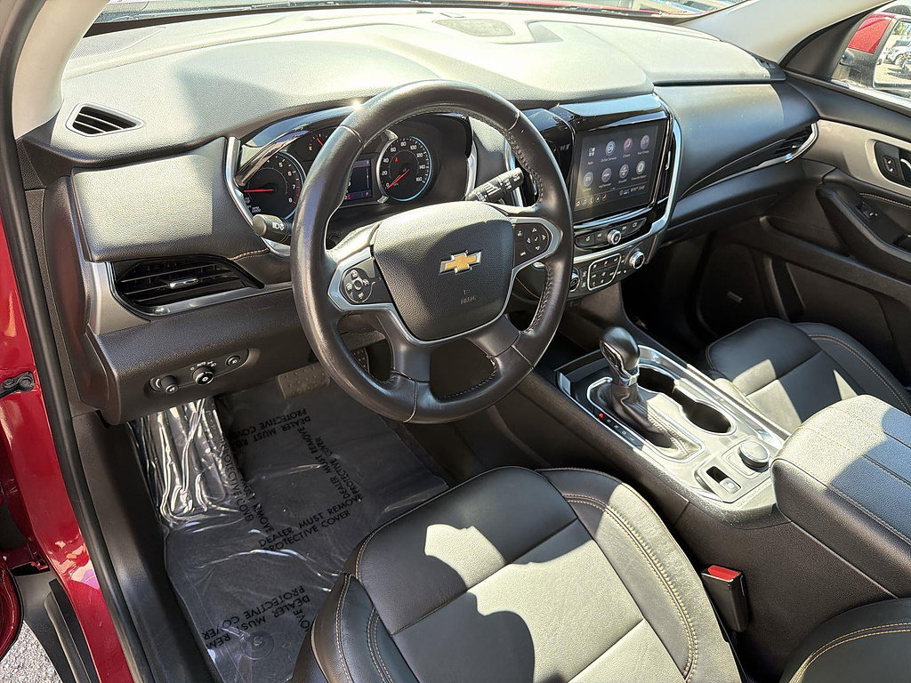 Used 2021 Chevrolet Traverse LT w/ LT Premium Package FWD image 9