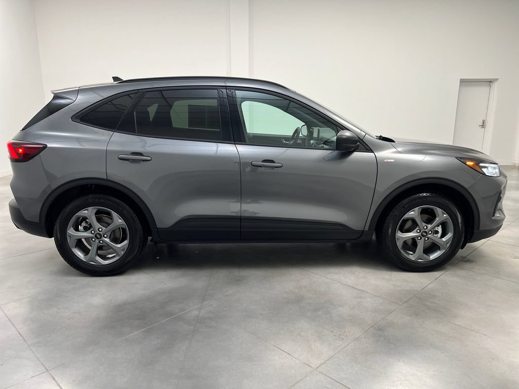 Used 2026 Ford Escape ST-Line FWD image 10