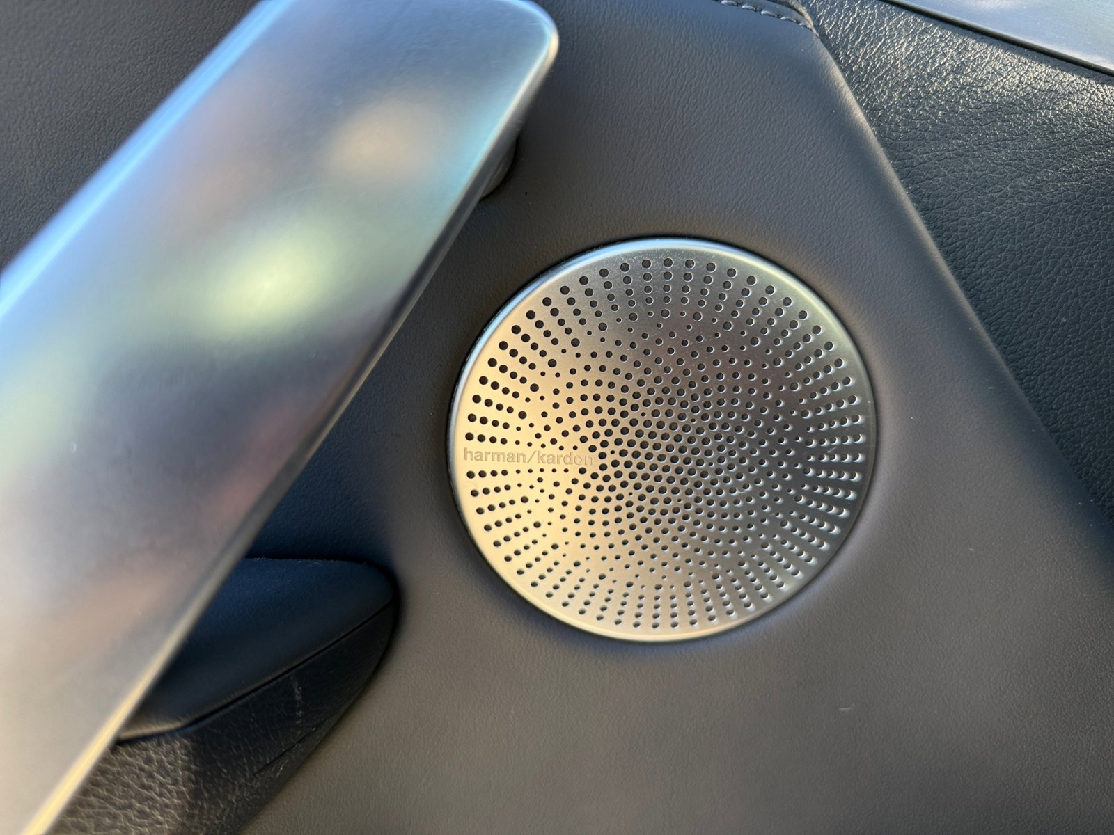 Used 2020 Kia Stinger GT1 image 17