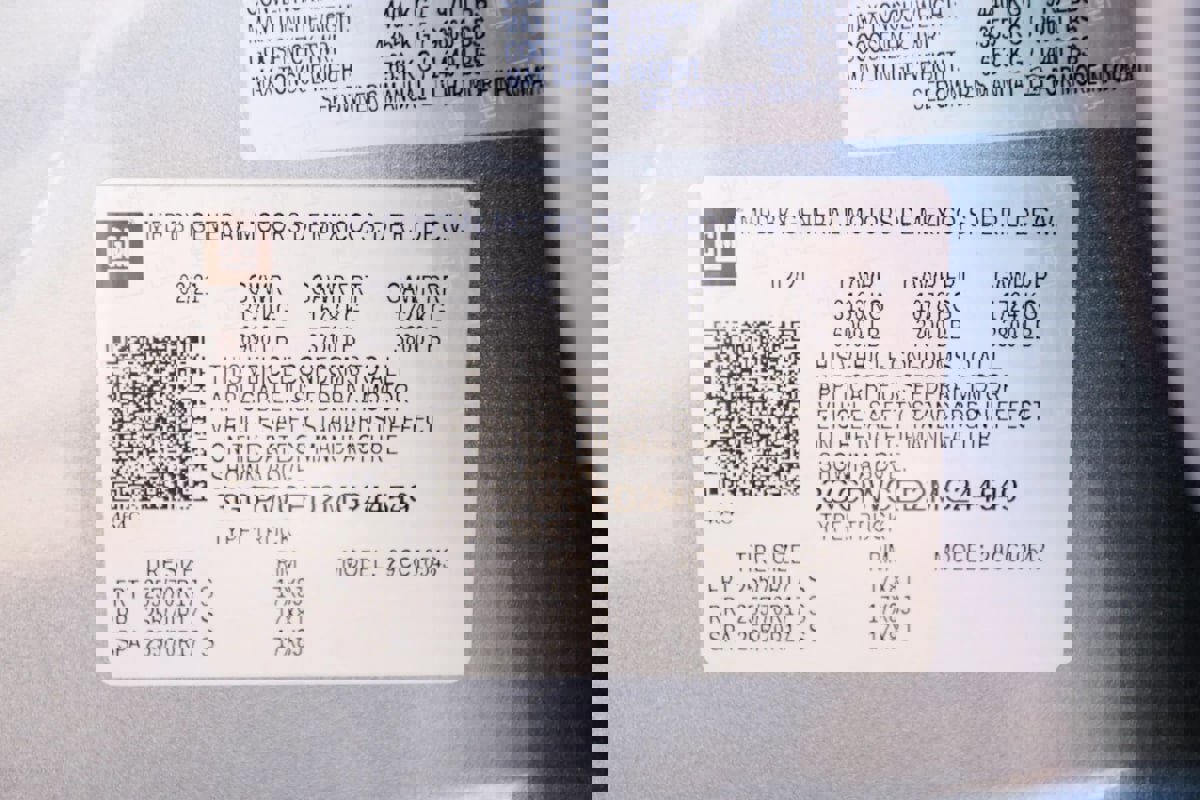 Used 2021 Chevrolet Silverado 1500 LT image 31