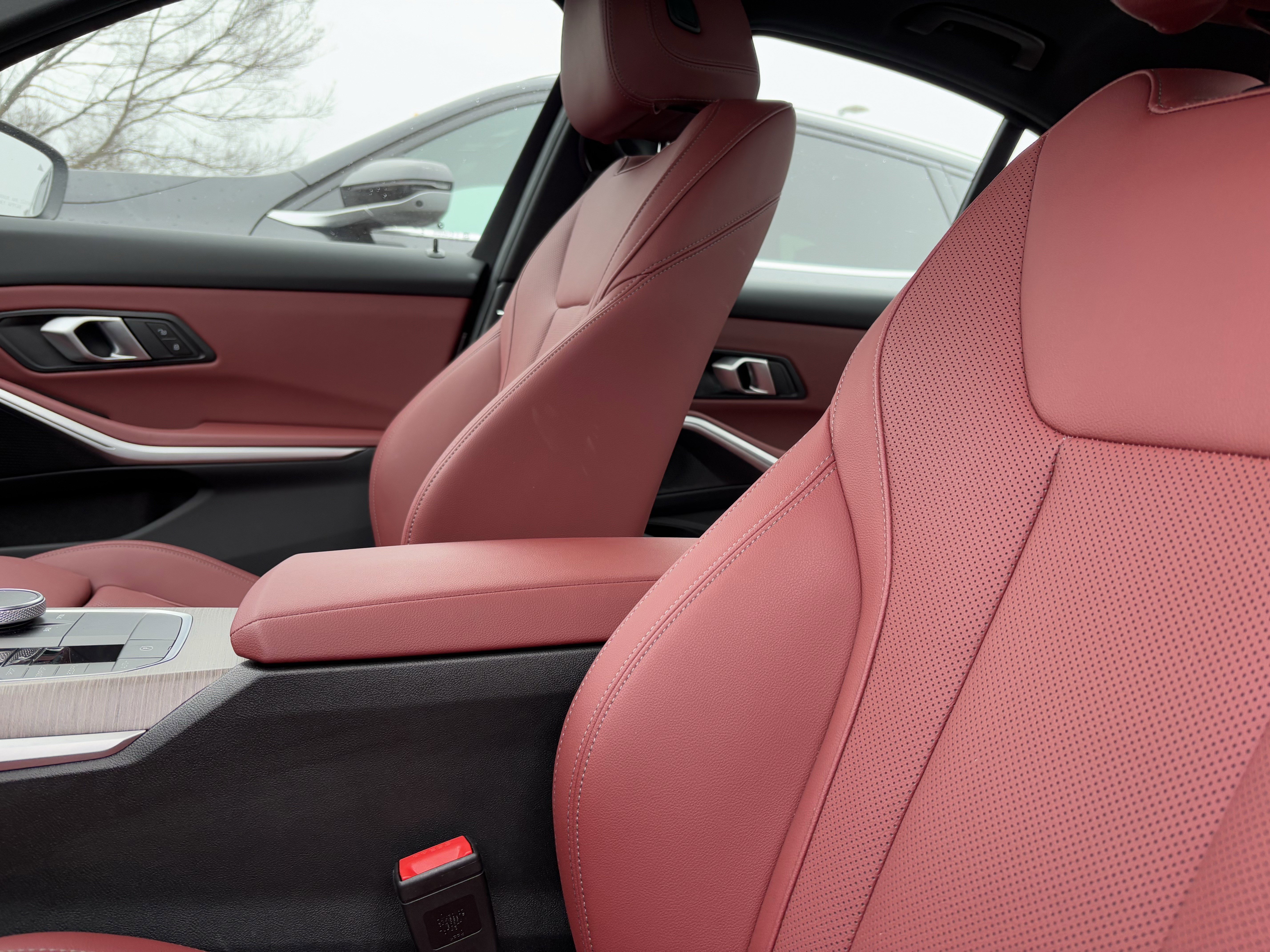 Certified 2025 BMW 330i xDrive Sedan w/ Premium Package image 17