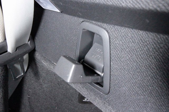 Certified 2024 Volvo XC90 B6 Plus image 31