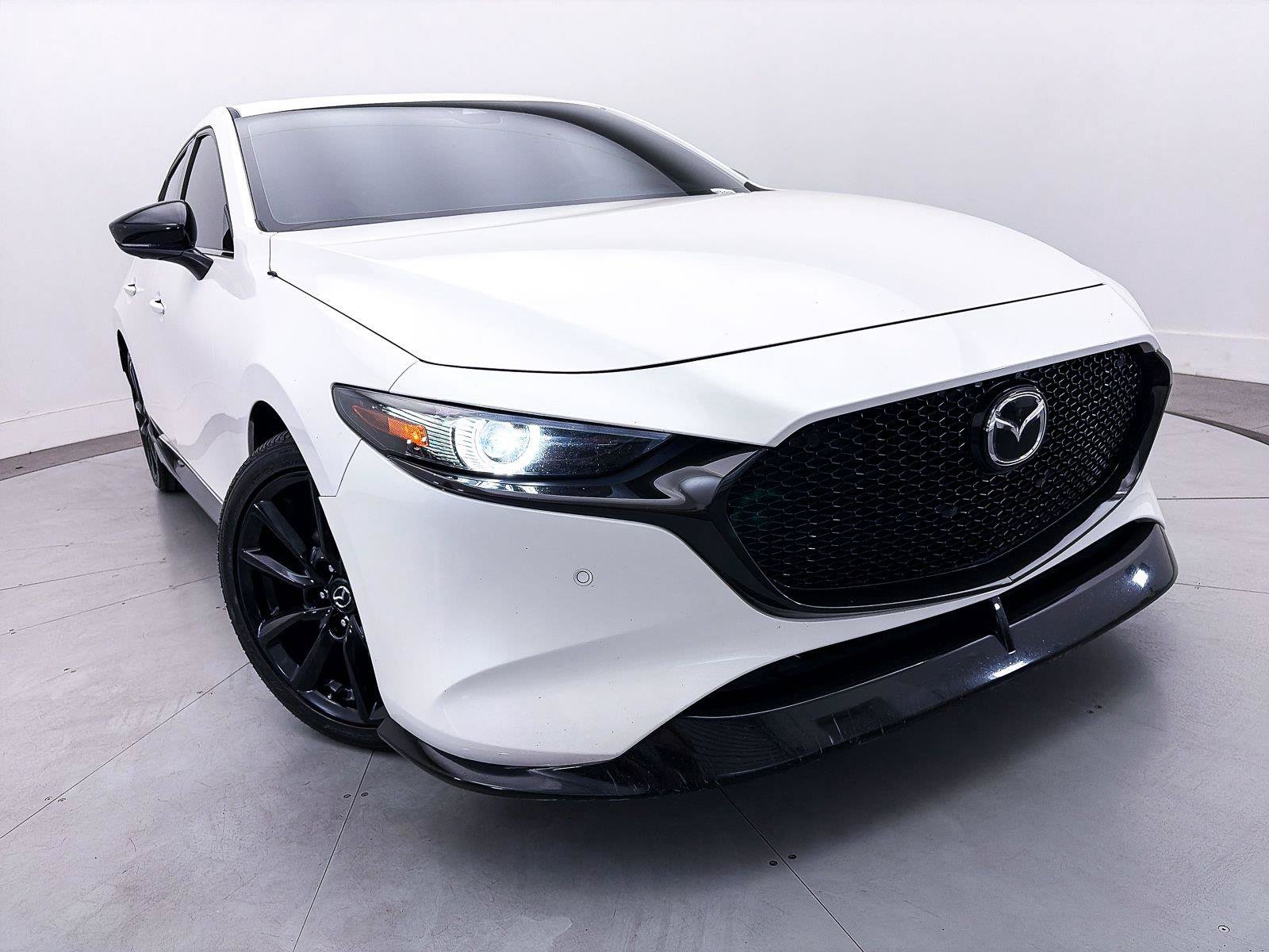 Used 2023 MAZDA MAZDA3 Hatchback w/Premium Plus Pkg AWD/4WD image 3