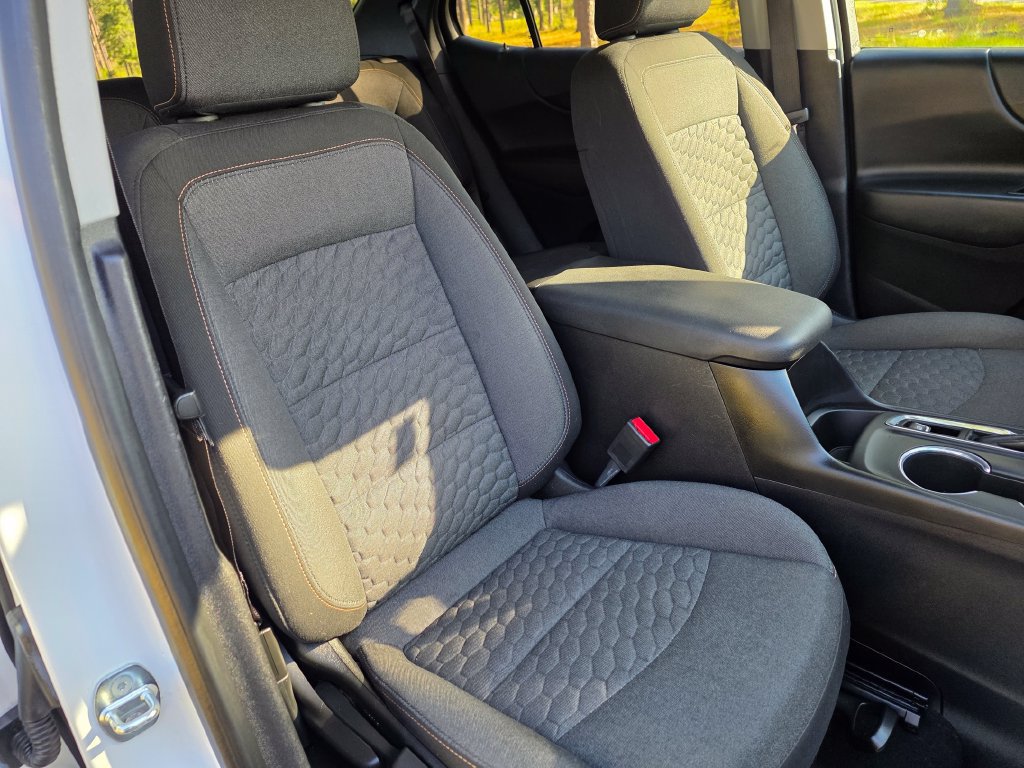 Used 2018 Chevrolet Equinox LT w/ Sun & Infotainment Package AWD/4WD image 25