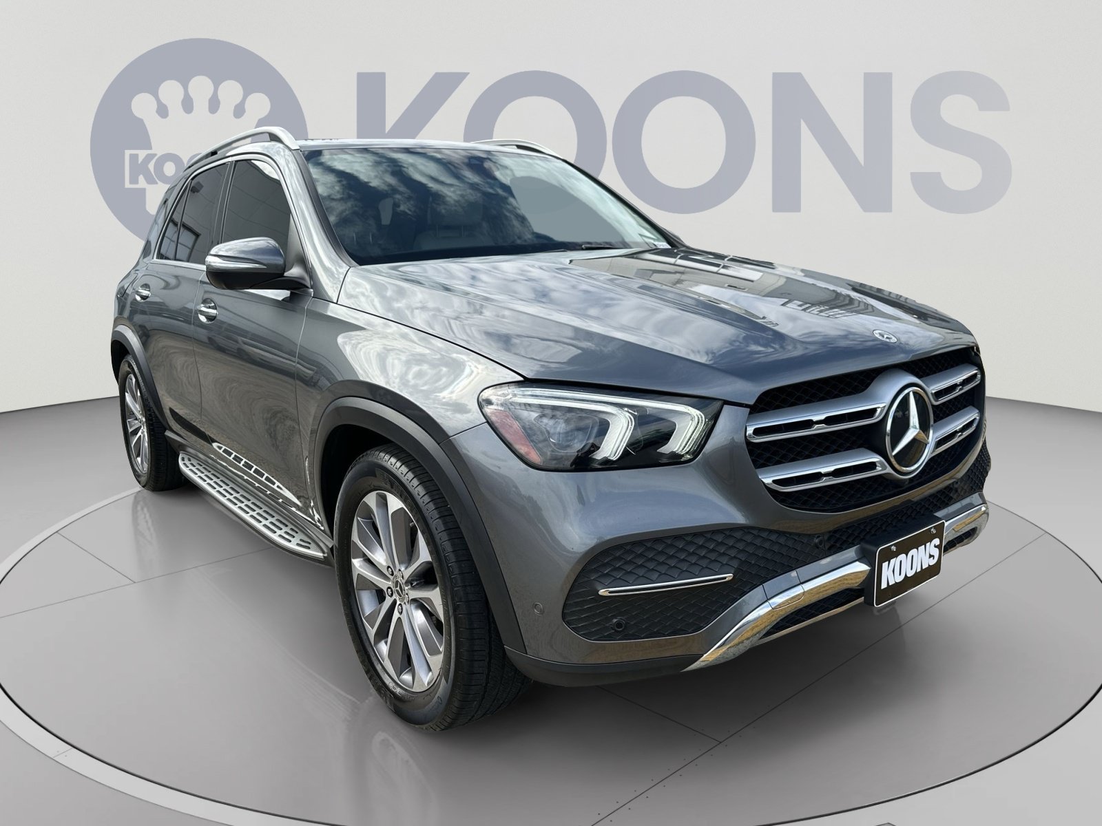 Used 2022 Mercedes-Benz GLE 350 4MATIC w/ Premium Package image 2