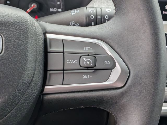 Used 2023 Jeep Compass Latitude image 20
