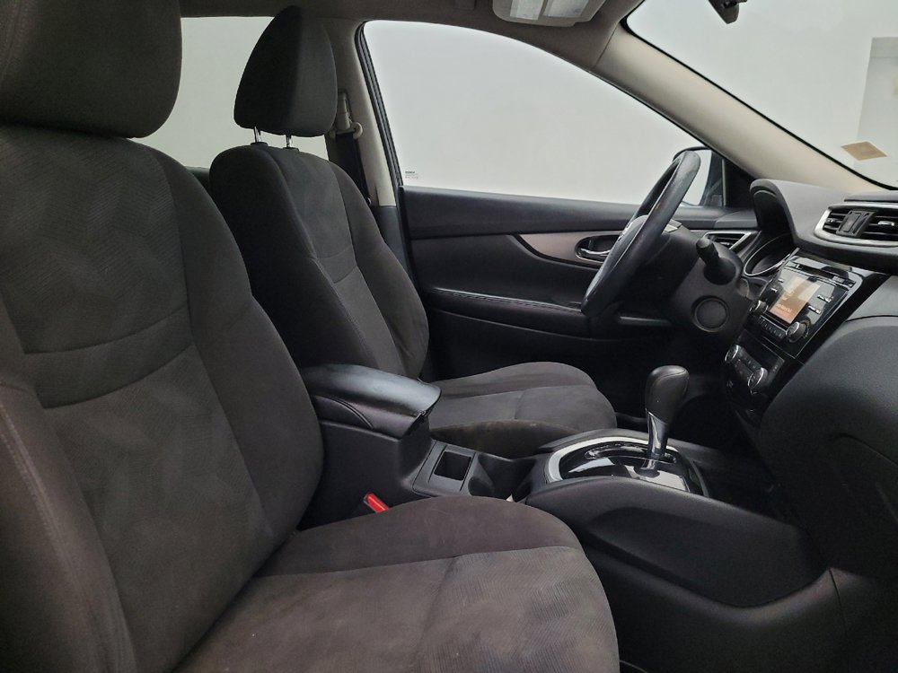 Used 2016 Nissan Rogue SV FWD image 21
