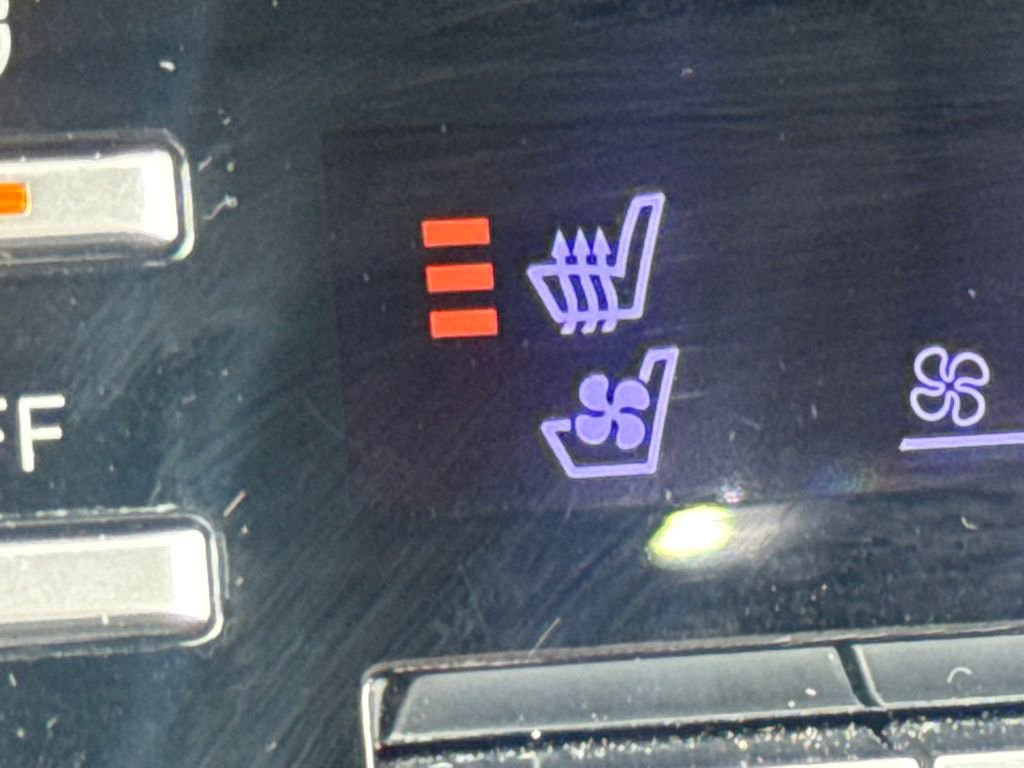 Used 2023 Hyundai Sonata Limited w/ Preferred Accessory Package image 44