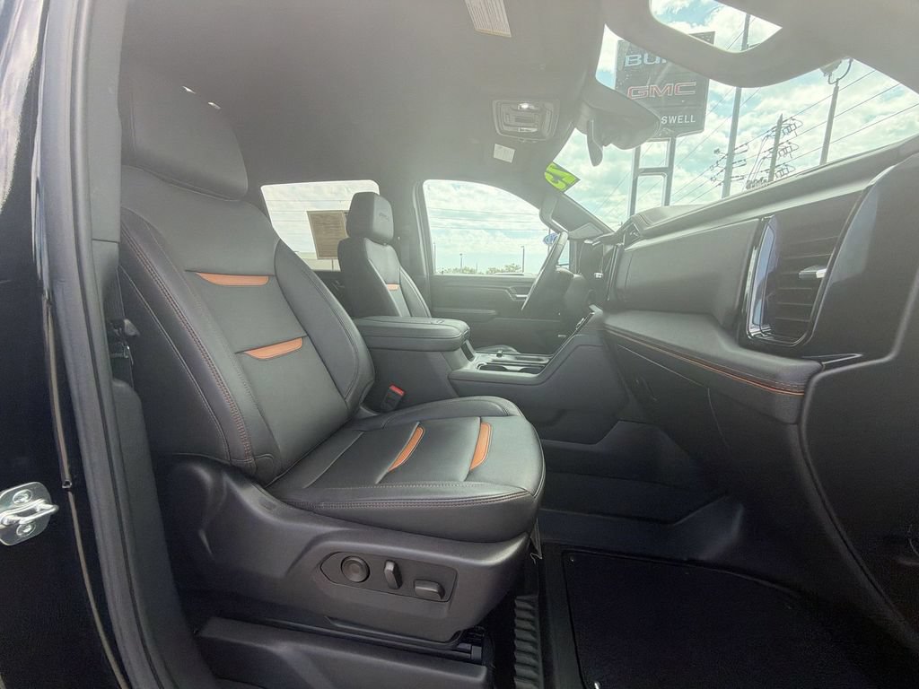 Used 2025 GMC Sierra 2500 AT4 AWD/4WD image 13
