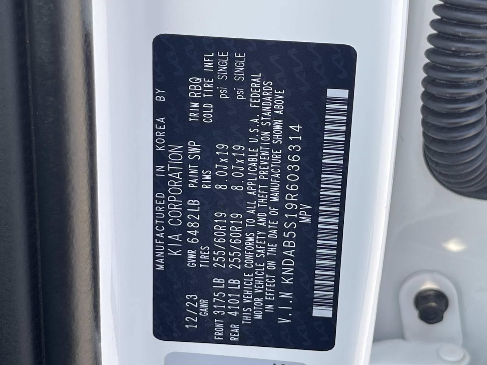 Used 2024 Kia EV9 Light Long Range RWD image 15