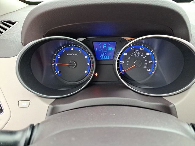 Used 2011 Hyundai Tucson GLS image 7