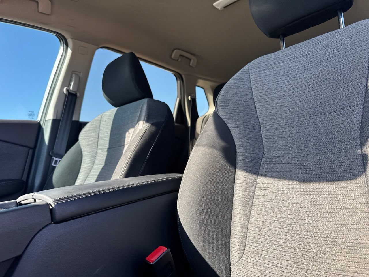Certified 2023 Nissan Rogue SV FWD image 38