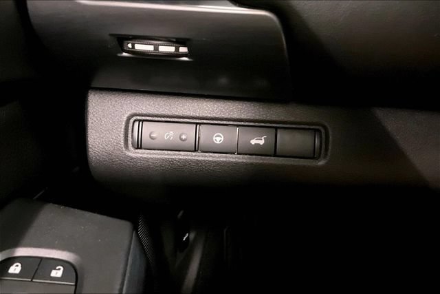 Used 2025 Nissan Pathfinder Rock Creek AWD/4WD image 37
