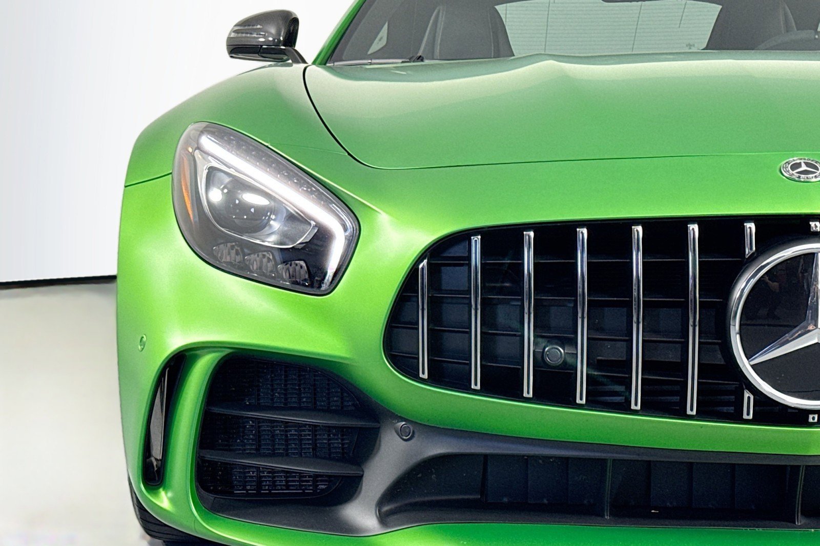 Used 2018 Mercedes-Benz AMG GT R image 13