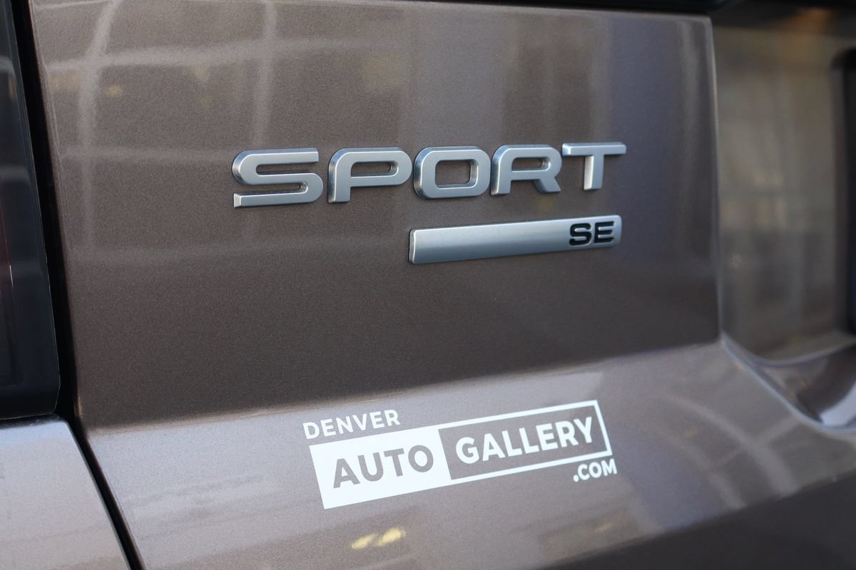 Used 2018 Land Rover Range Rover Sport SE AWD/4WD image 26
