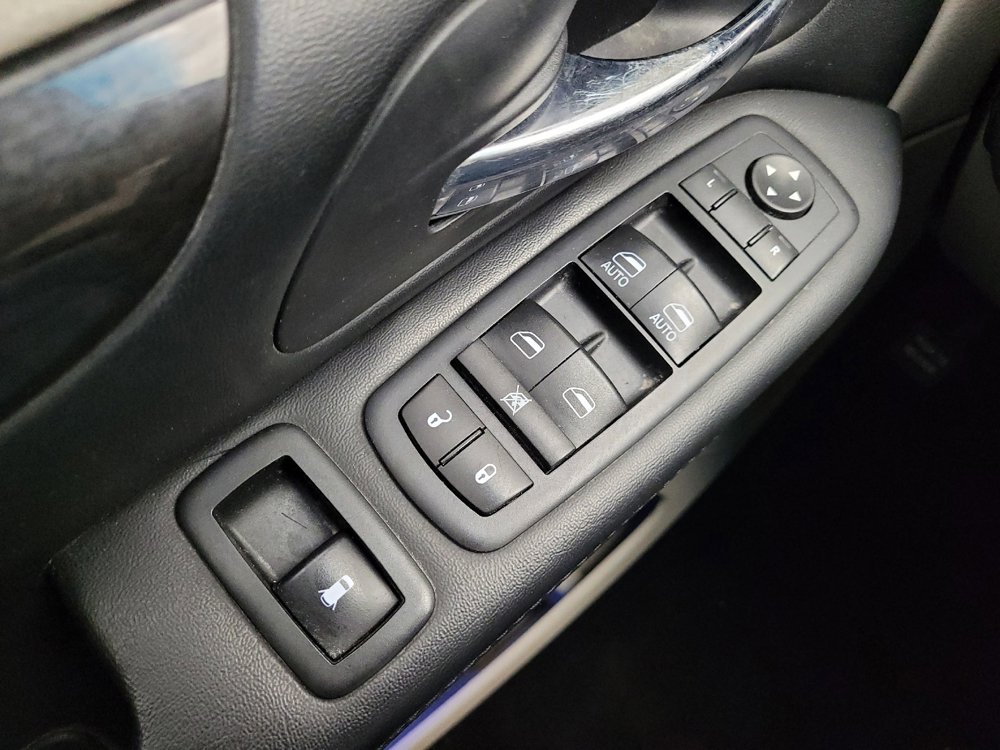 Used 2017 Dodge Grand Caravan SE w/ Power Window Group image 27