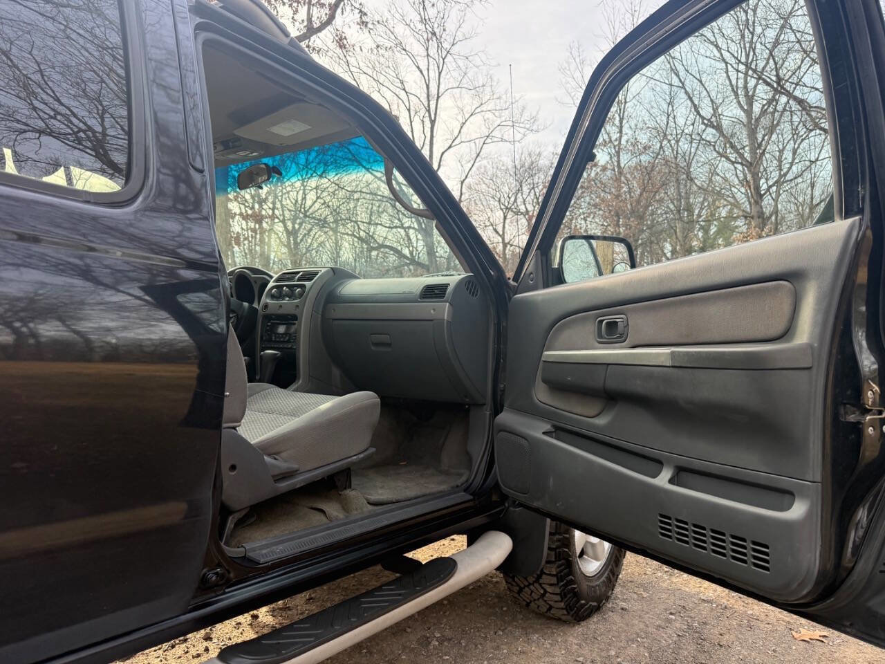 Used 2002 Nissan Frontier SE image 54