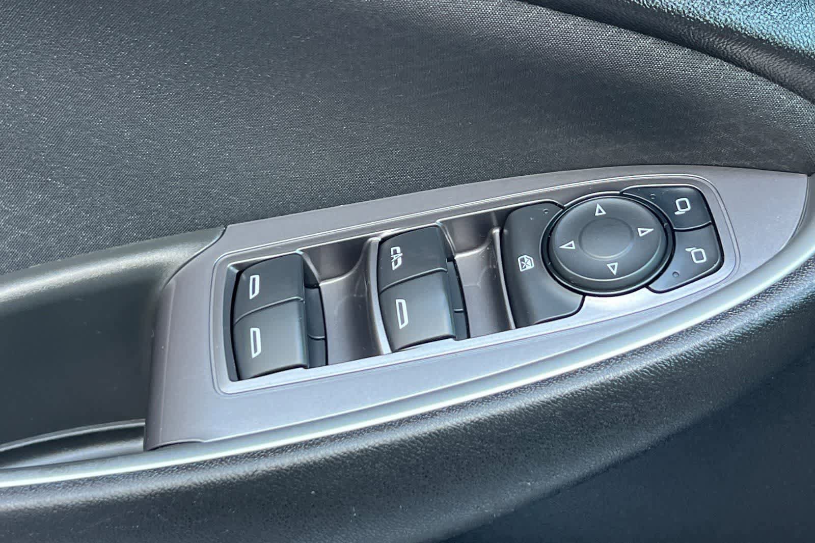 Used 2023 Chevrolet Malibu LT FWD image 14