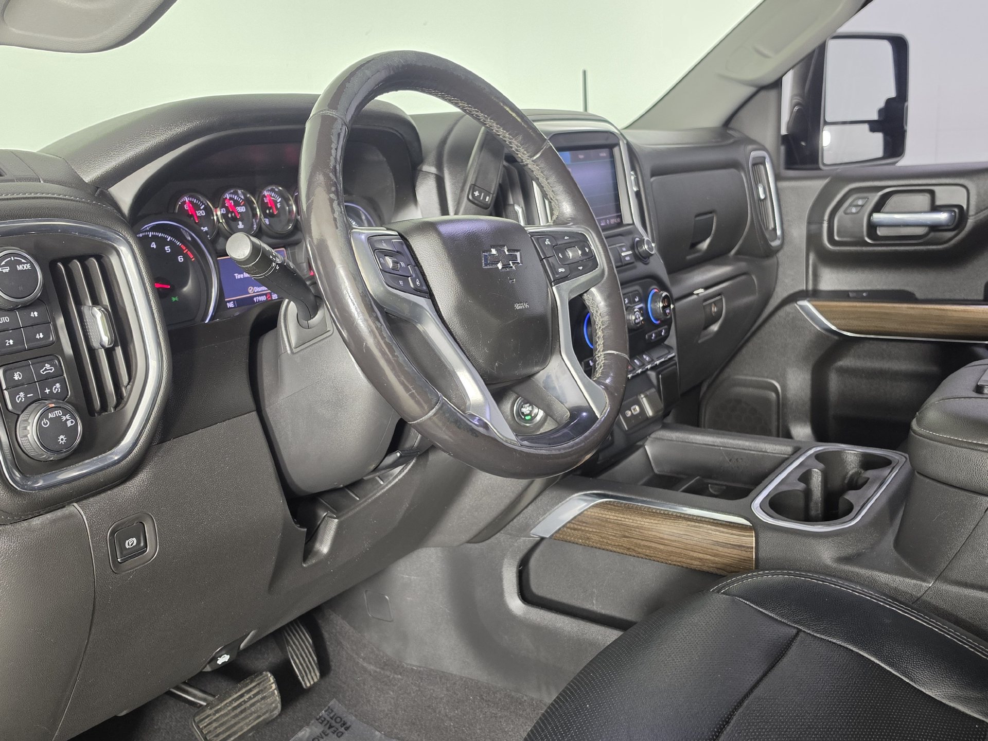 Used 2020 Chevrolet Silverado 1500 RST w/ All-Star Edition AWD/4WD image 2