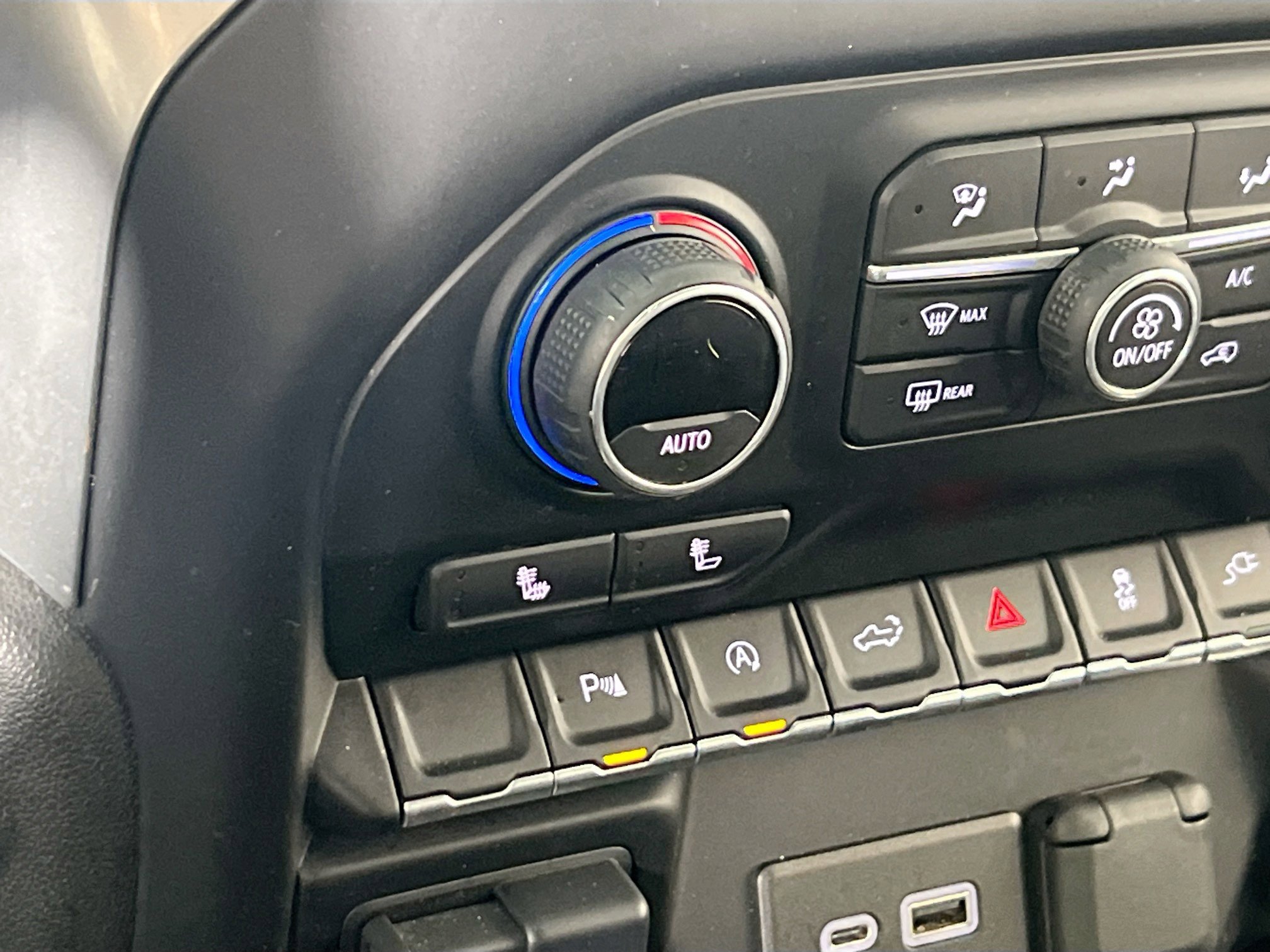 Used 2021 Chevrolet Silverado 1500 RST image 19