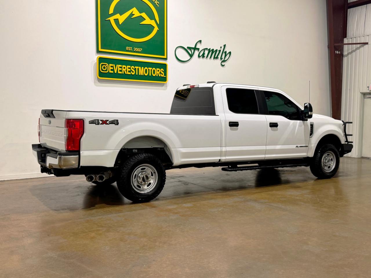 Used 2022 Ford F250 XL w/ Power Equipment Group AWD/4WD image 8