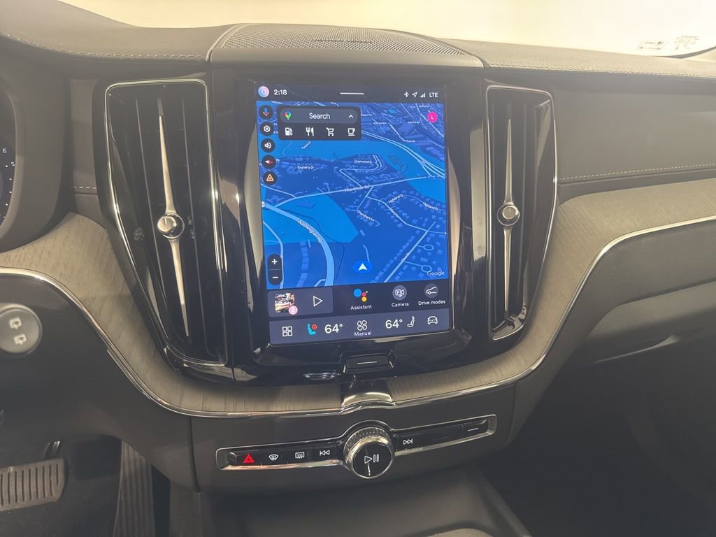 Used 2025 Volvo XC60 B5 Ultra w/ Climate Package image 13
