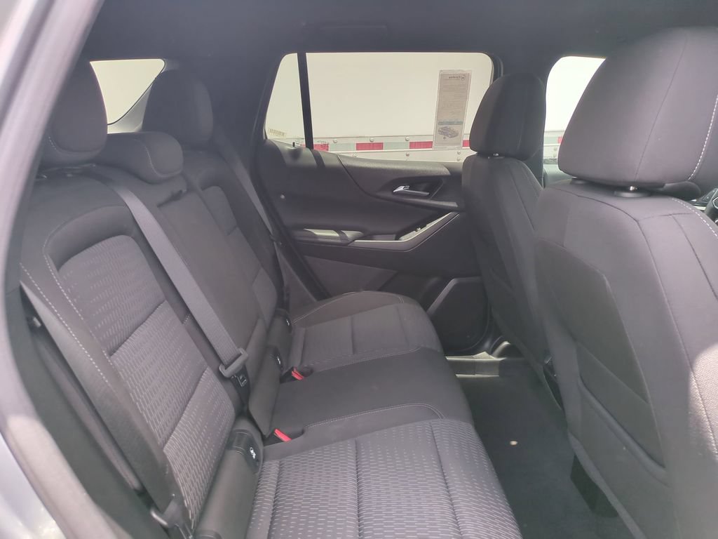 Used 2025 Chevrolet Equinox LT AWD/4WD image 27