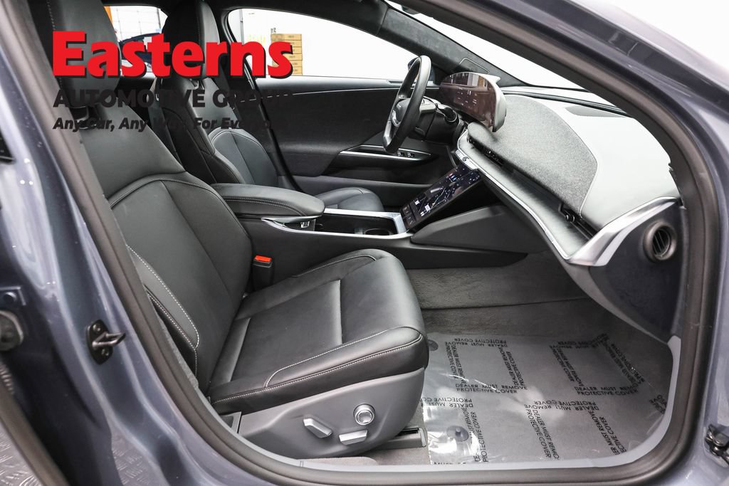 Used 2024 Lucid Air Pure RWD image 23