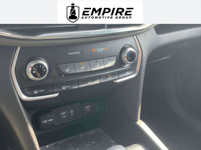 Used 2019 Hyundai Santa Fe SE image 26