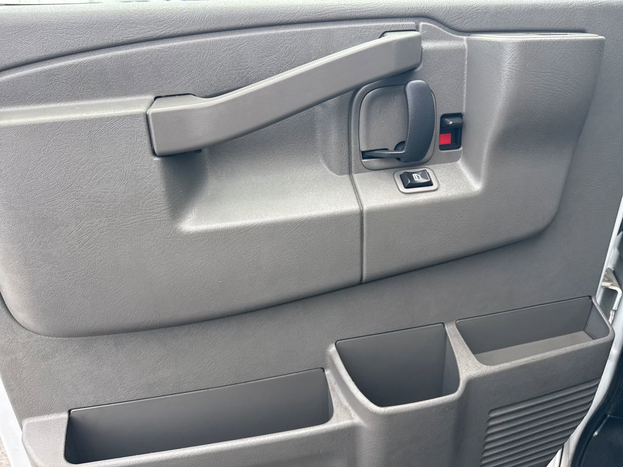 Used 2020 GMC Savana 2500 w/ Driver Convenience Package image 14