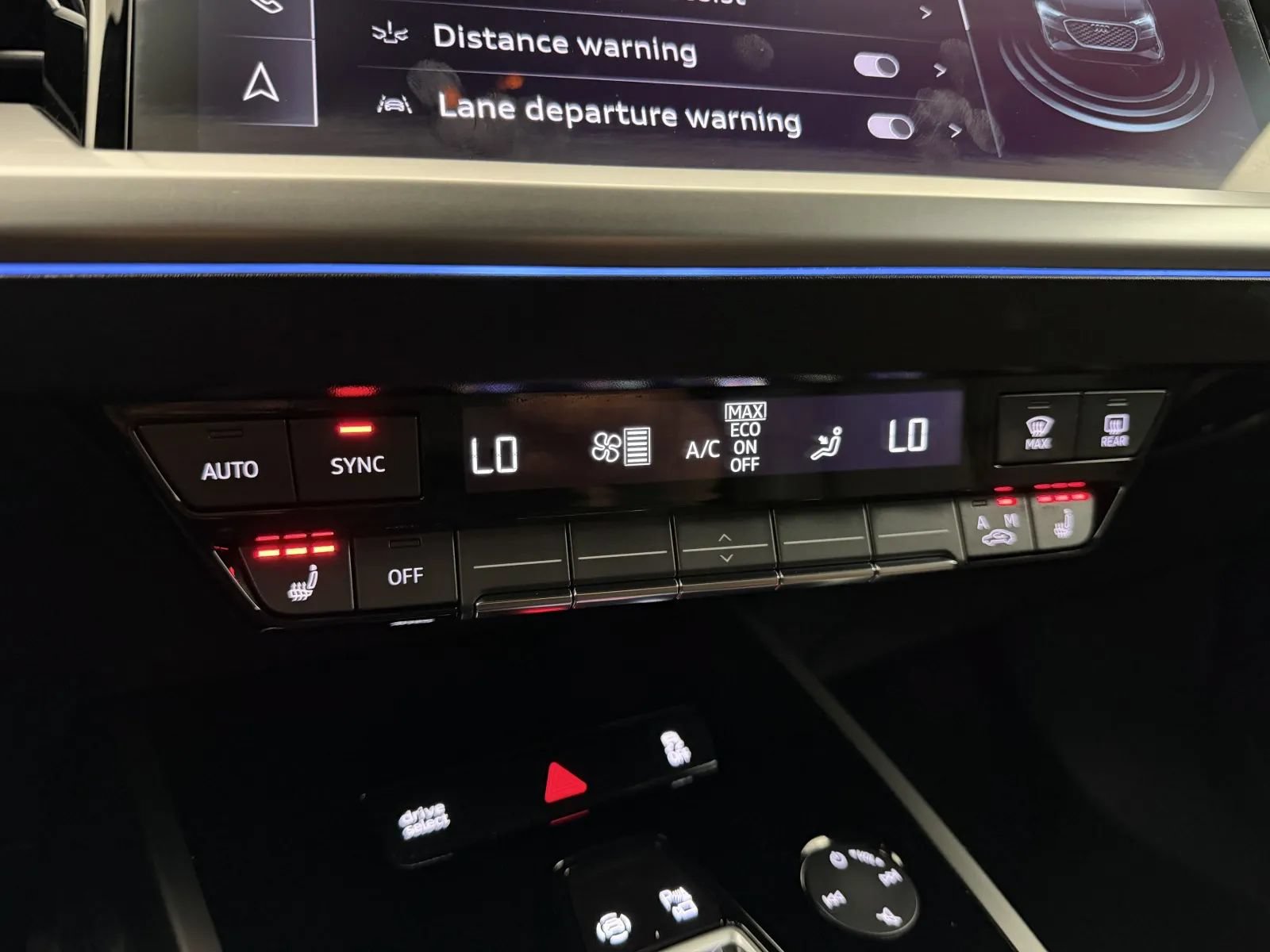 Used 2023 Audi Q4 e-tron Premium Plus w/ Premium Plus AWD/4WD image 28