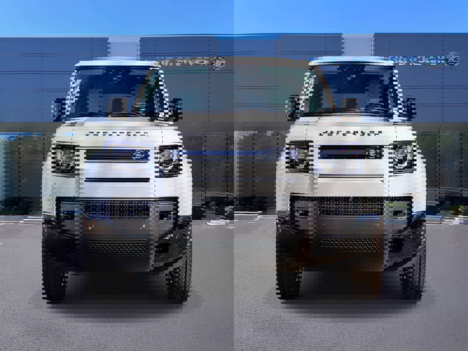 New 2026 Land Rover Defender 110 X-Dynamic SE image 2