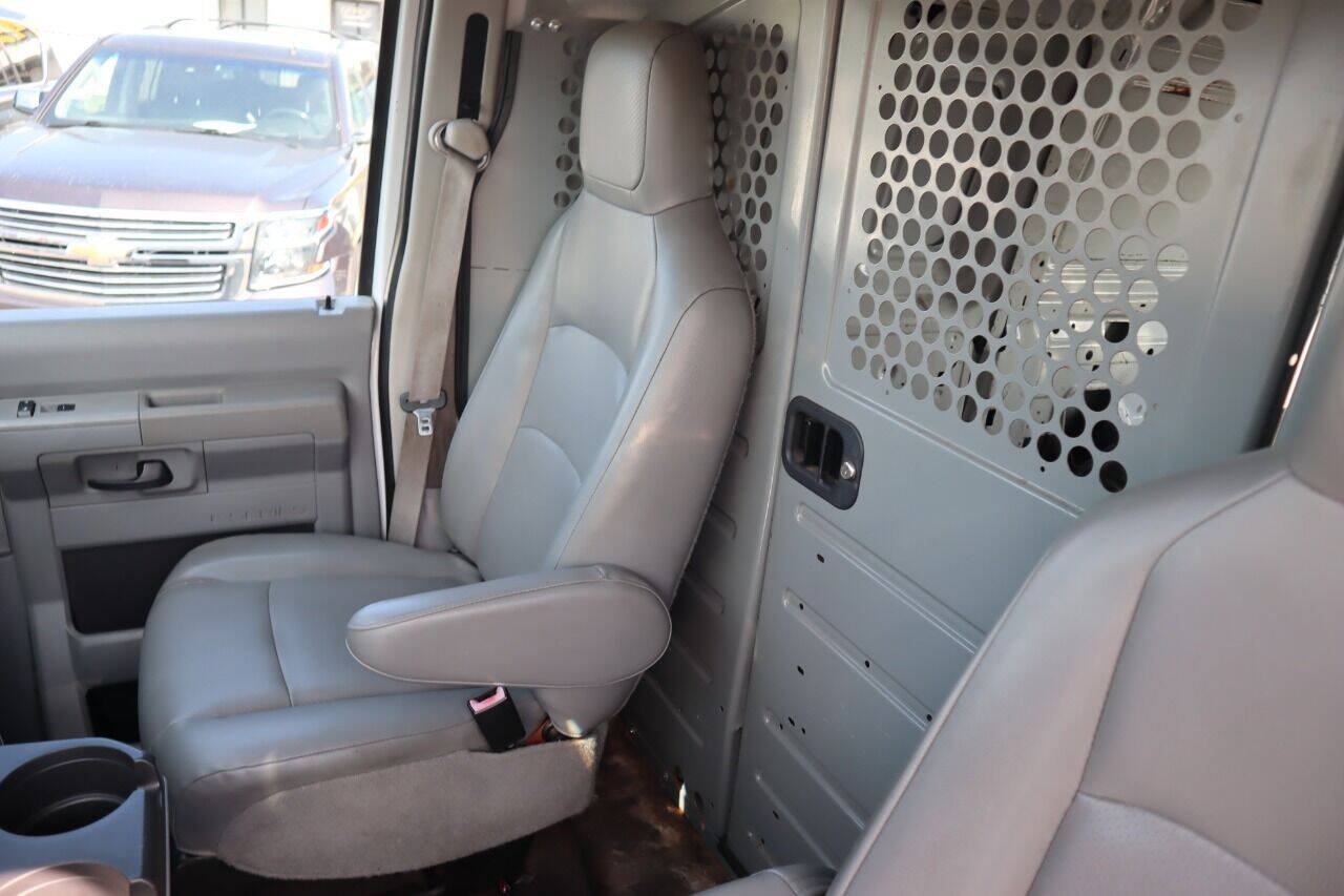 Used 2011 Ford E-250 and Econoline 250 w/ PWR Group RWD image 13