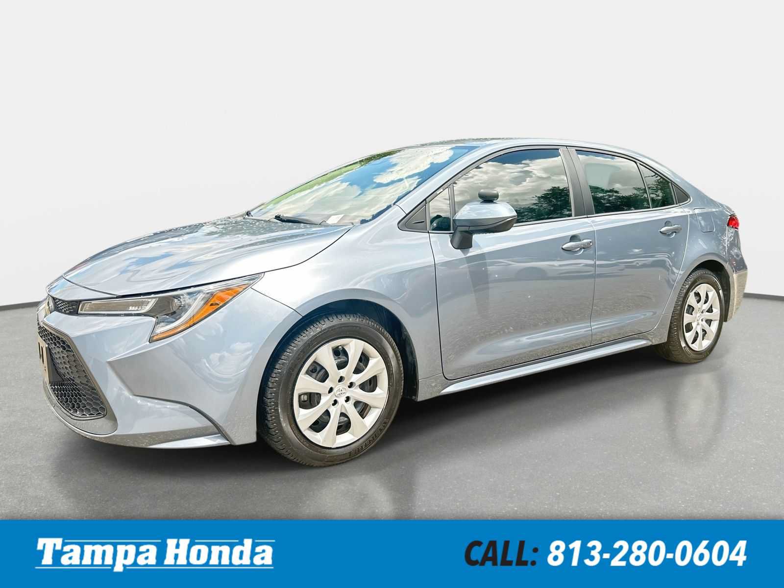 Used 2022 Toyota Corolla LE FWD image 1