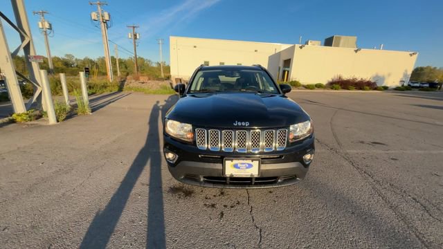 Used 2015 Jeep Compass High Altitude image 3