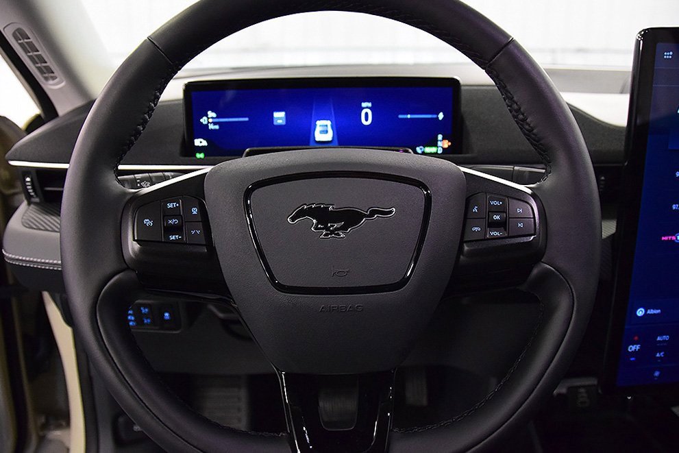 Used 2025 Ford Mustang Mach-E Select image 20