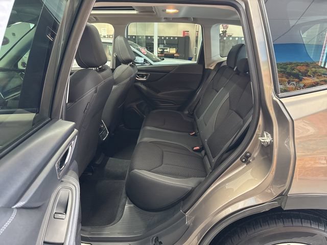 Used 2021 Subaru Forester Premium AWD/4WD image 36