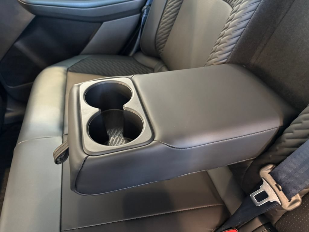 New 2026 Nissan Leaf Platinum+ w/ Cargo Package (Platinum+) FWD image 23