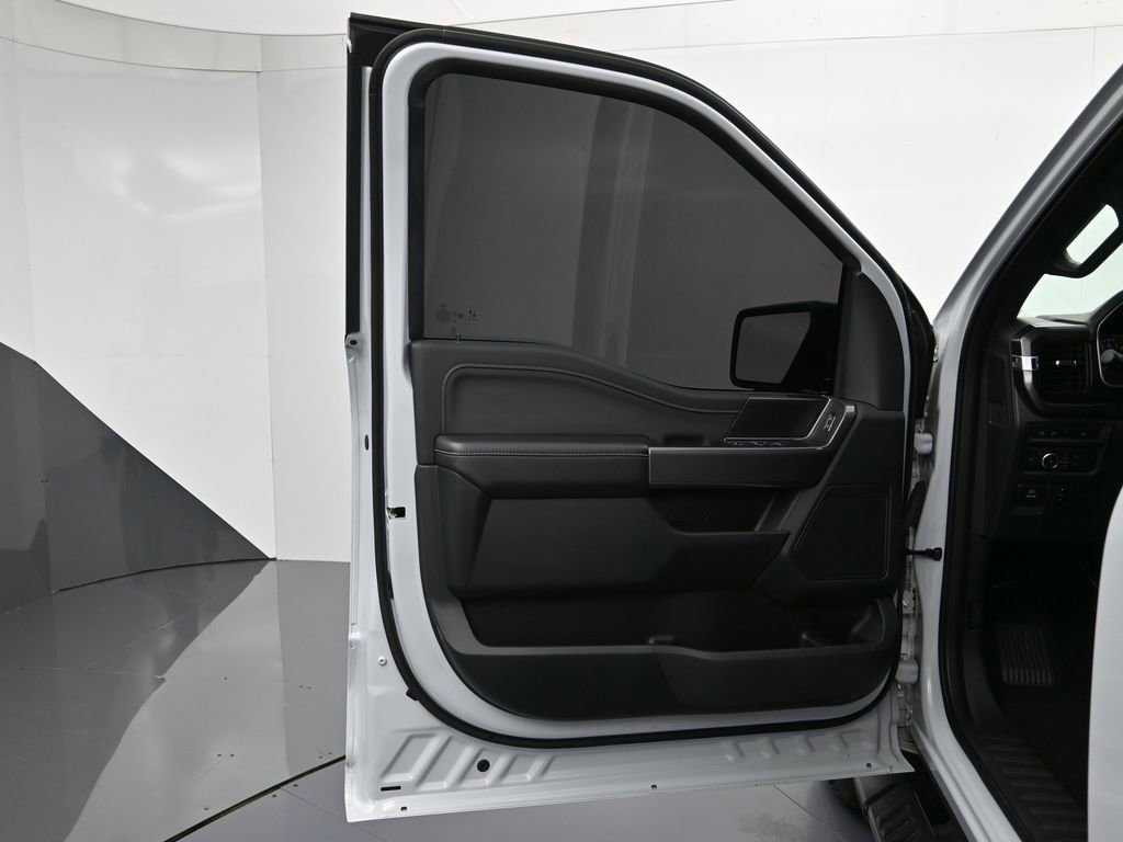 Used 2022 Ford F150 XLT w/ Equipment Group 302A High image 11