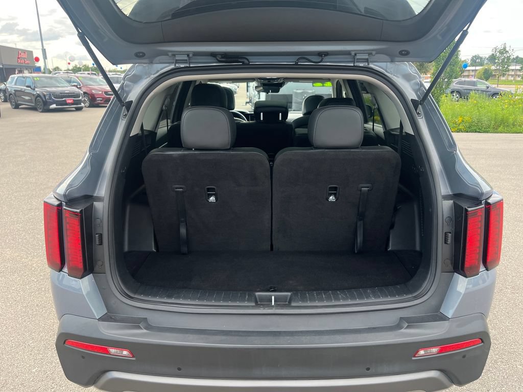 Used 2022 Kia Sorento S w/ Panoramic Sunroof Package AWD/4WD image 29