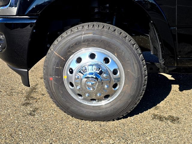 New 2026 RAM 3500 Big Horn w/ Laramie Trim Package AWD/4WD image 37