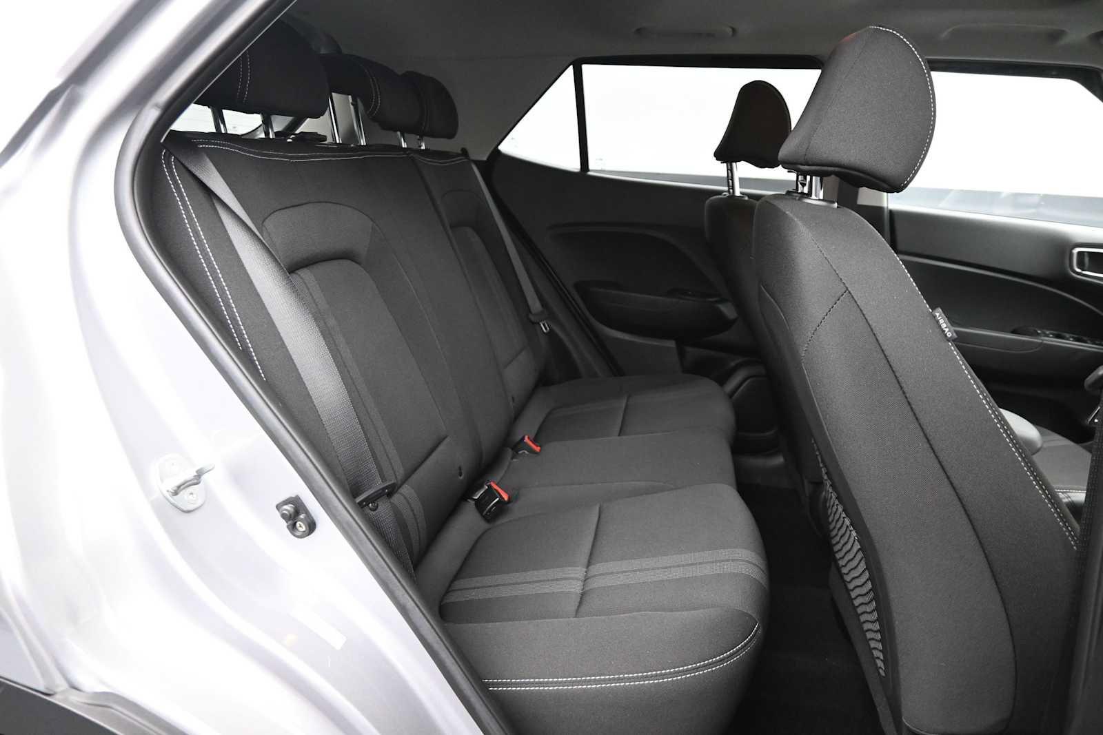 Used 2024 Hyundai Venue SEL FWD image 12