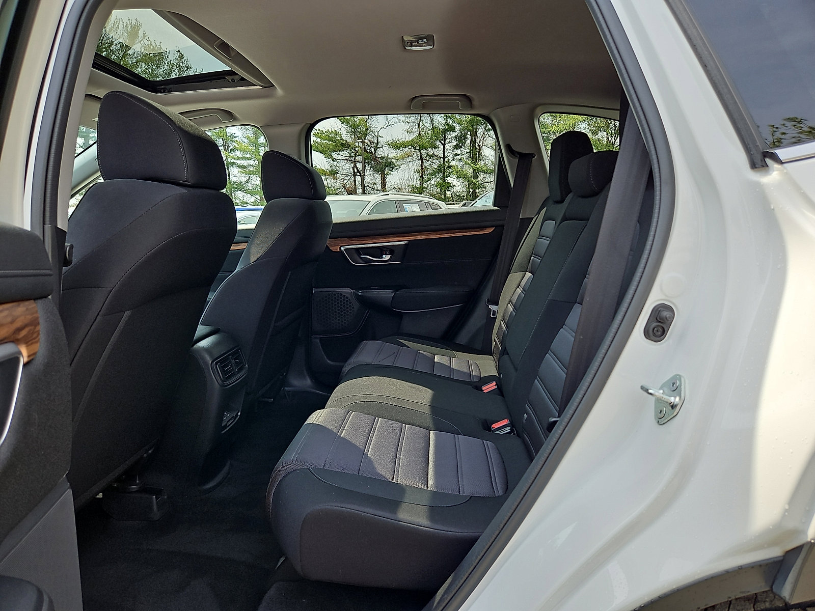 Used 2021 Honda CR-V EX image 12