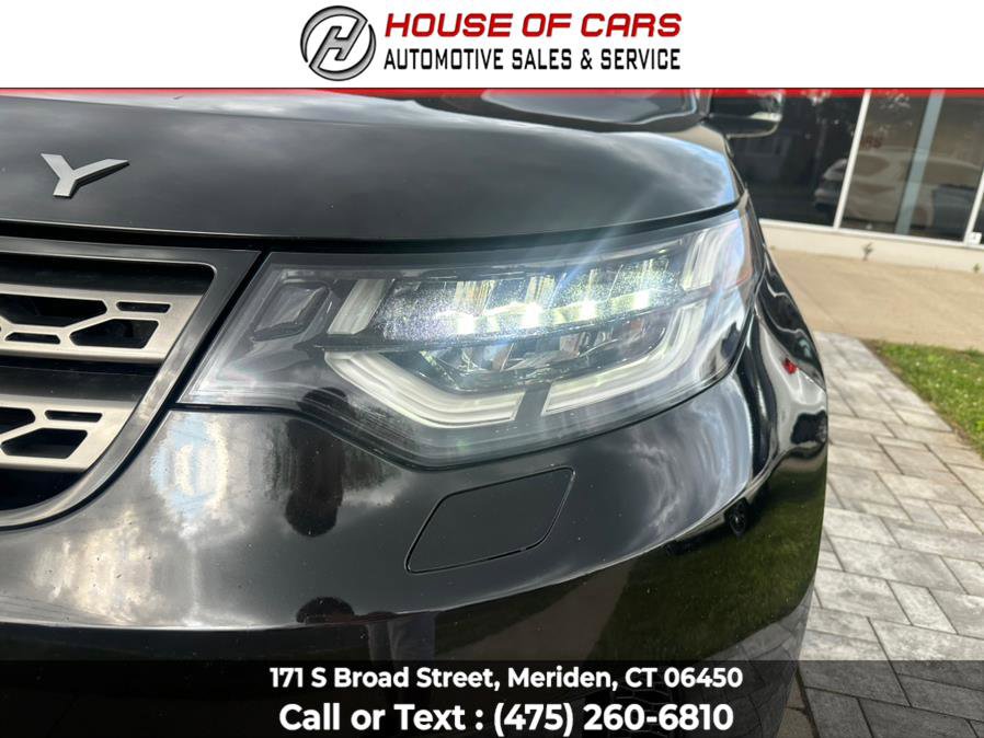 Used 2017 Land Rover Discovery SE image 10