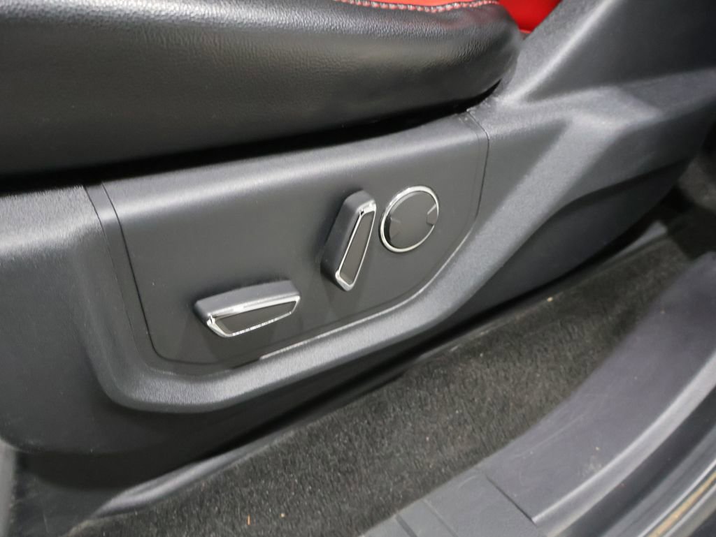 Used 2018 Ford F150 Lariat w/ Equipment Group 502A Luxury image 13