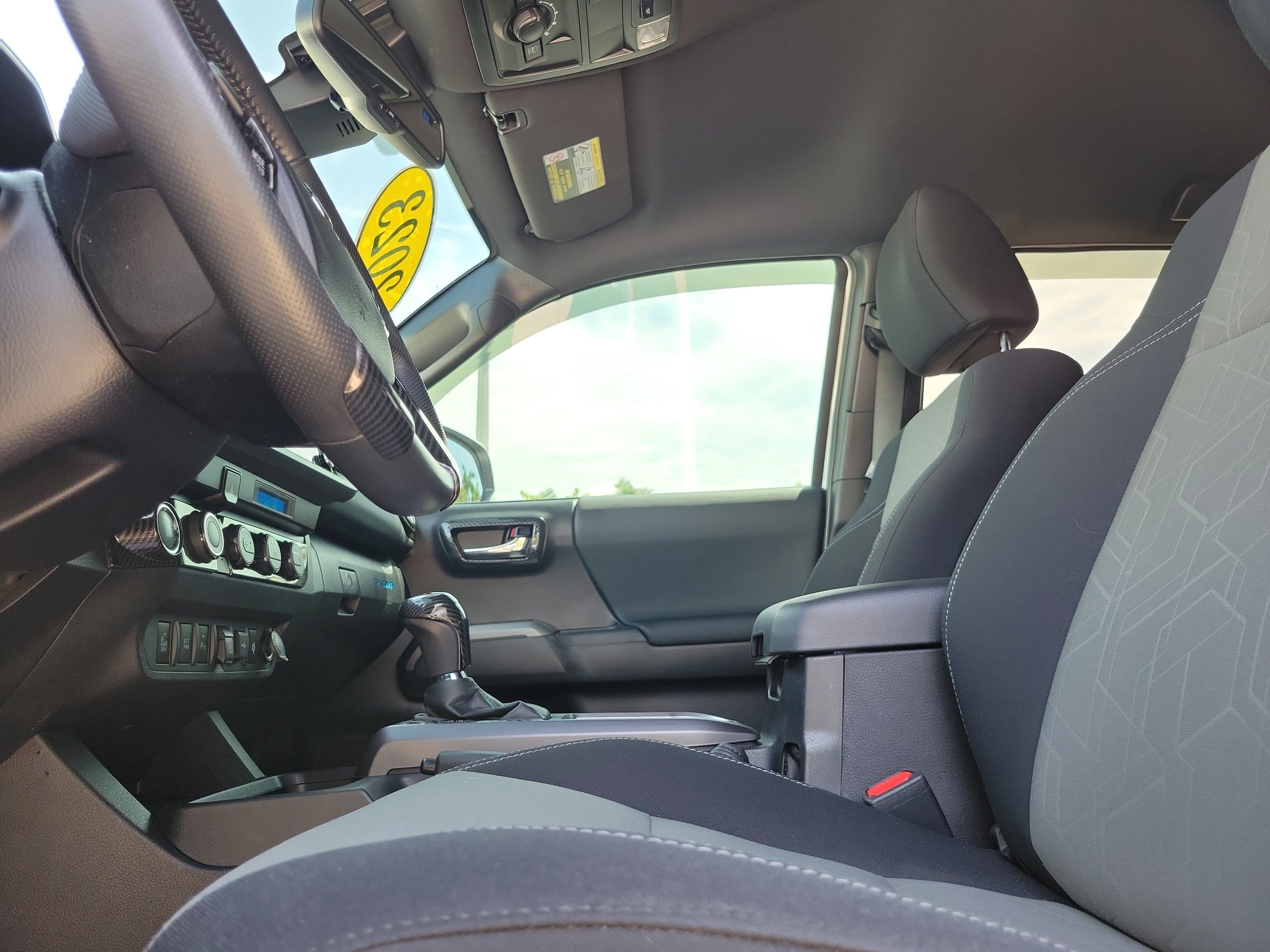 Used 2023 Toyota Tacoma TRD Off-Road w/ Technology Package AWD/4WD image 20